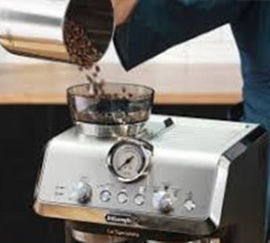 les plus Delonghi Specialista Arte EC 9155.M